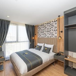 Heaven Inn Airport Hotel- Ist Airport